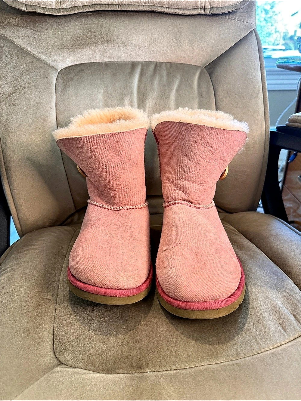 UGG Bailey Button Boot Two-Tone Pink Suede Boots US 6